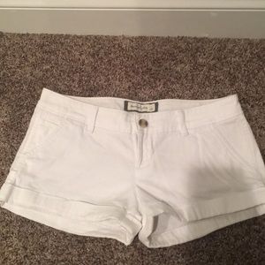 White Abercrombie and Fitch shorts